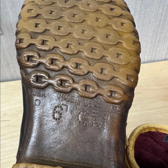 L.L. Bean Vintage Lounger GORE-TEX brown and tan Maine hunting rubber Boots